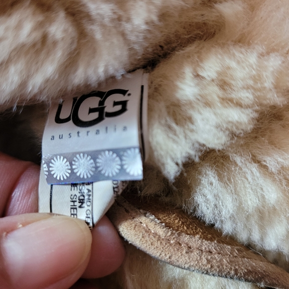 UGG ROMMY LACE UP CHESTNUT BOOT - Picture 6 of 16